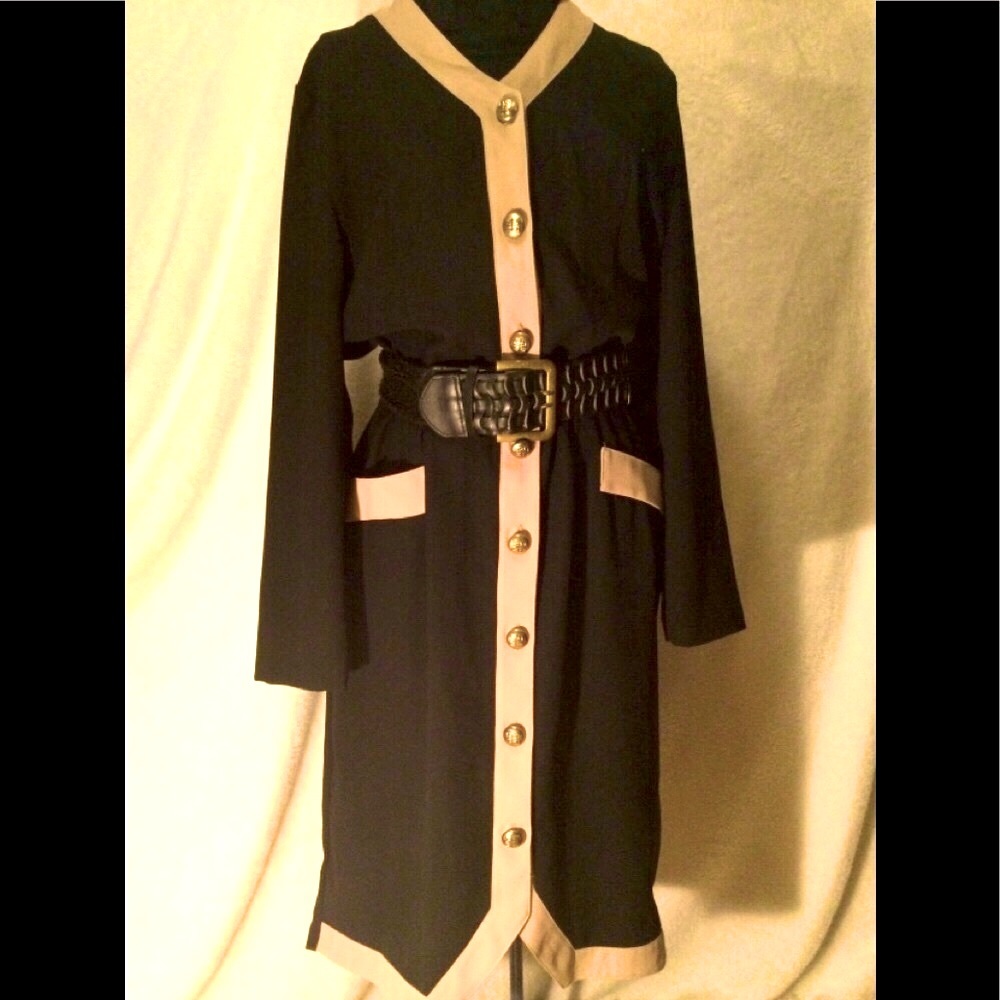 💥Retro Leboff💥 BLACK WITH CARVED DESIGNER BRASS BUTTONS DRESS